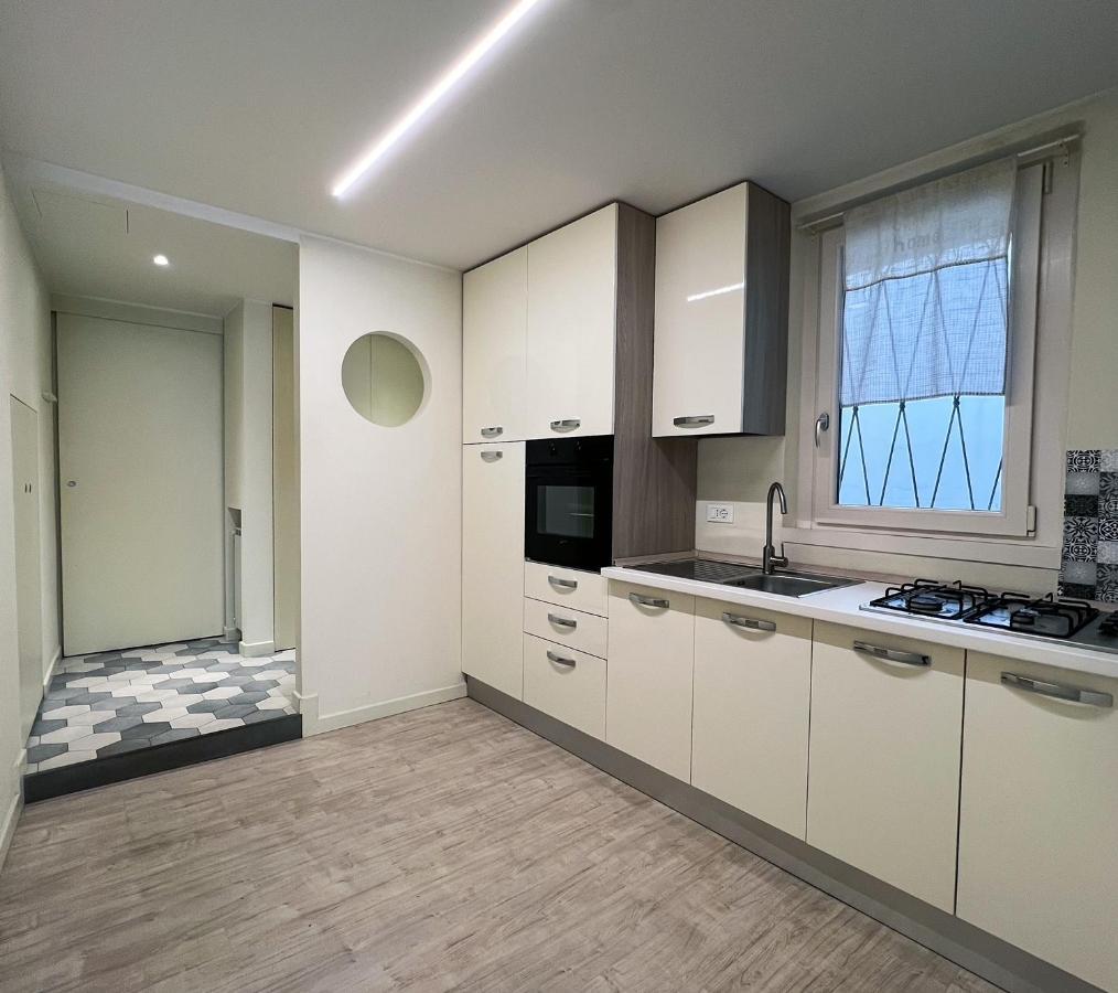Nur 2 Casa Vacanze Bergamo Via Pignolo エクステリア 写真